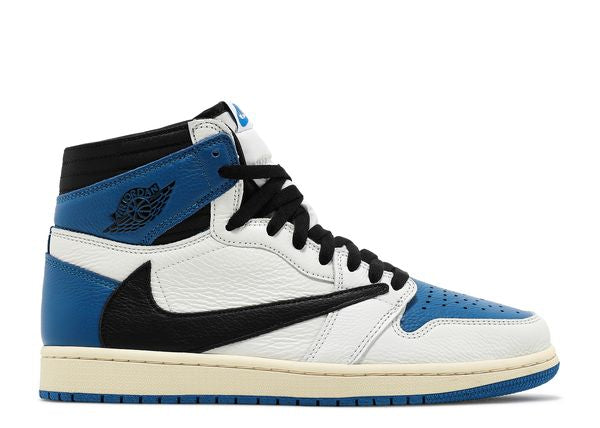 Fragment Design x Travis Scott x Air Jordan 1 Retro High – маратонки с бели, черни и военни сини акценти, страничен изглед