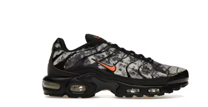 nike air max plus camo black safety orange sole space