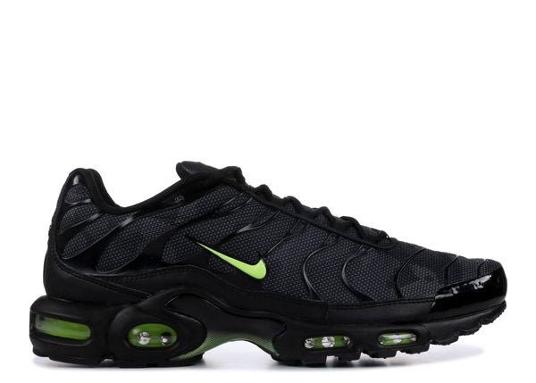 Nike Air Max Plus Night Ops - тъмни маратонки с TN Air и streetwear дизайн