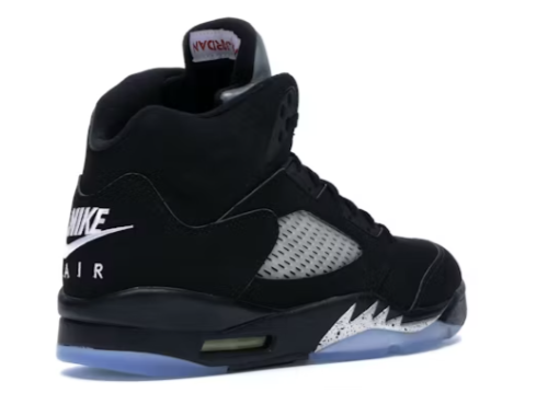 Jordan 5 Retro “Black Metallic” (2016)