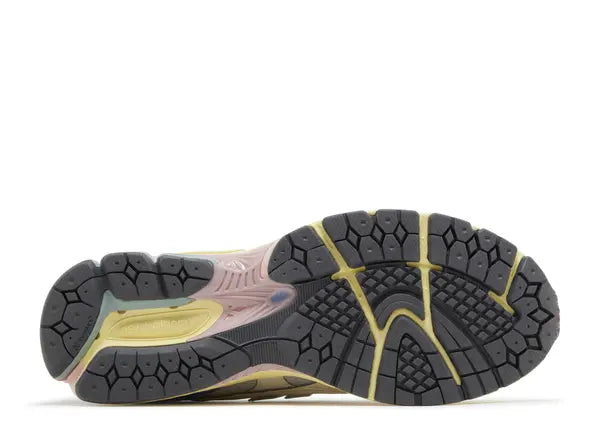 NB 19O6 Angora Blue Pink