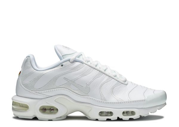 Nike Air Max Plus Triple White маратонки - класически изчистен дизайн